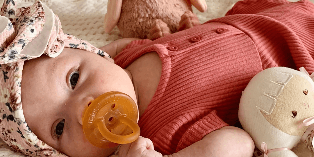 How to Introduce Your Baby to a Dummy? Gr8 Health